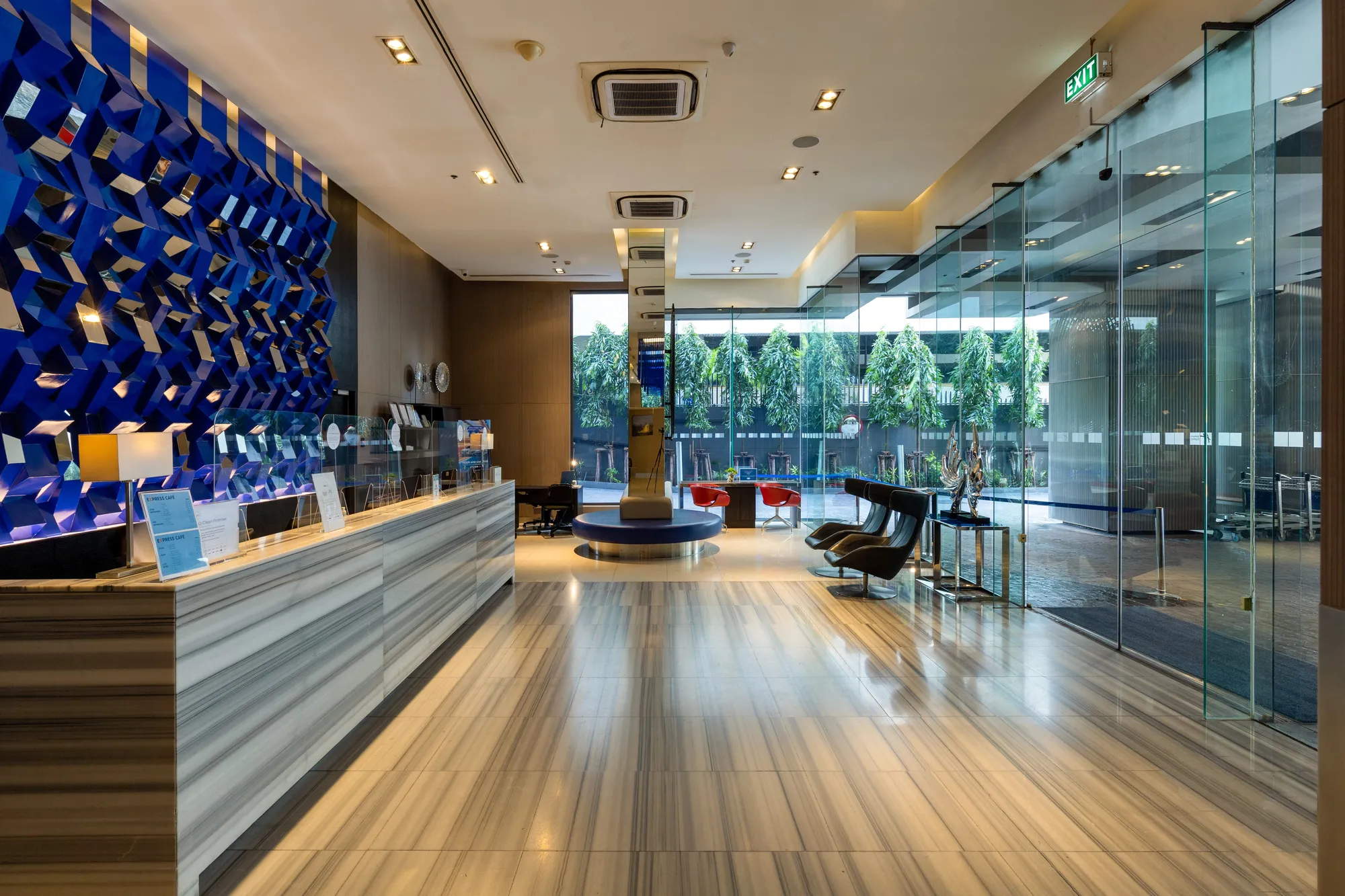 Holiday Inn Express Bangkok Siam thumbnail 12